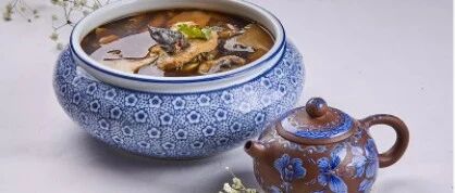 手脚冰凉、总怕冷？这款汤专“治”气血不足，女性最宜！