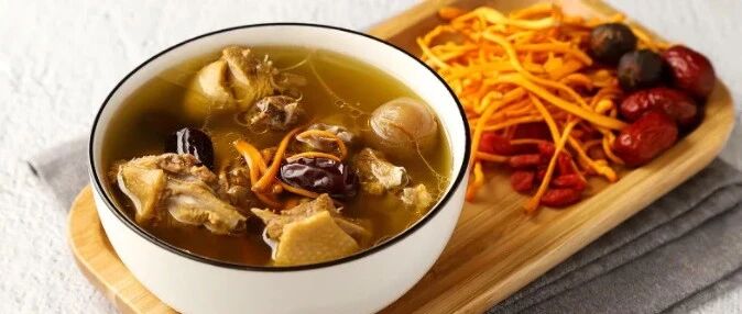 今日养生方|金秋时节，给家人送上三款靓汤，生津润肺、健脾养心