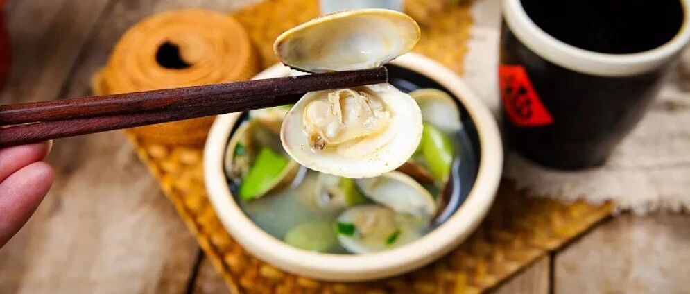 今日养生方 | 当季最鲜美，滋阴又除烦！贝类海鲜汤，周末滚一滚