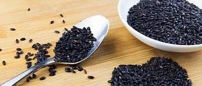 今日养生方｜用它煲糖水，养阴润燥，还能防止脱发哦