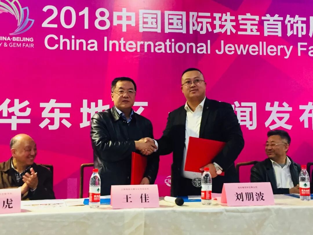 640?wx_fmt=jpeg&tp=webp&wxfrom=5&wx_lazy=1