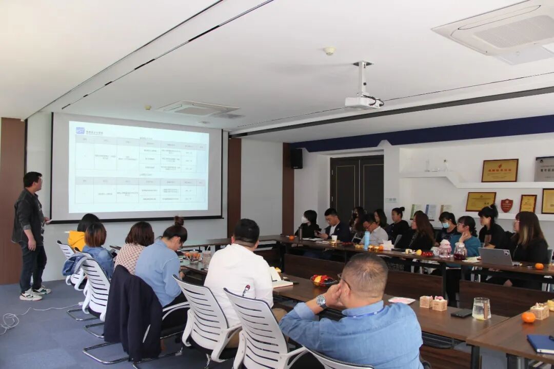 春风相伴 温暖如你 | 海思坦4月生日会&培训公开课&月度会议