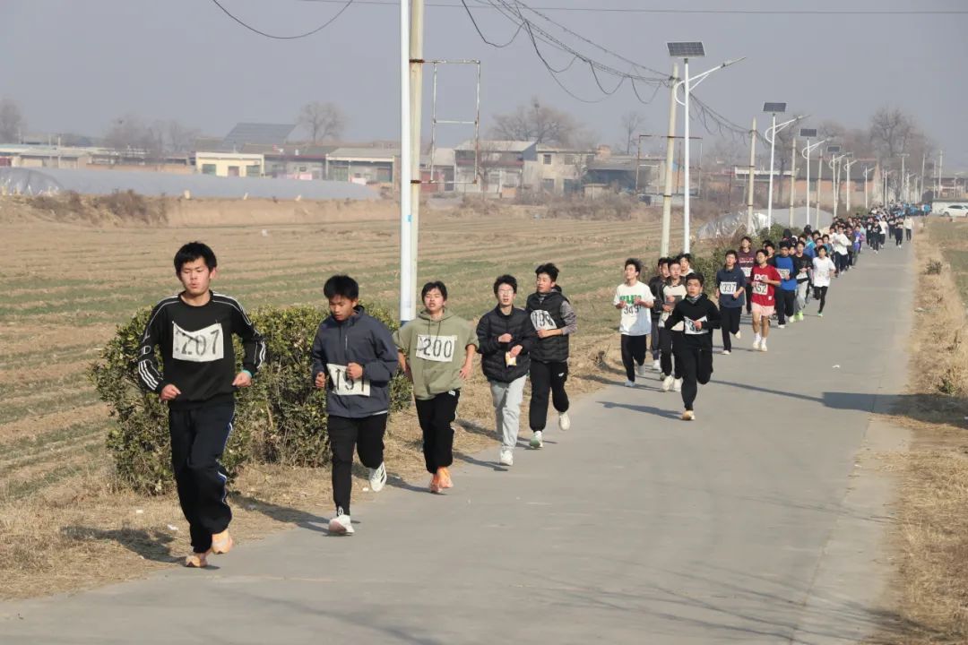 西安市阎良区关山中学图片