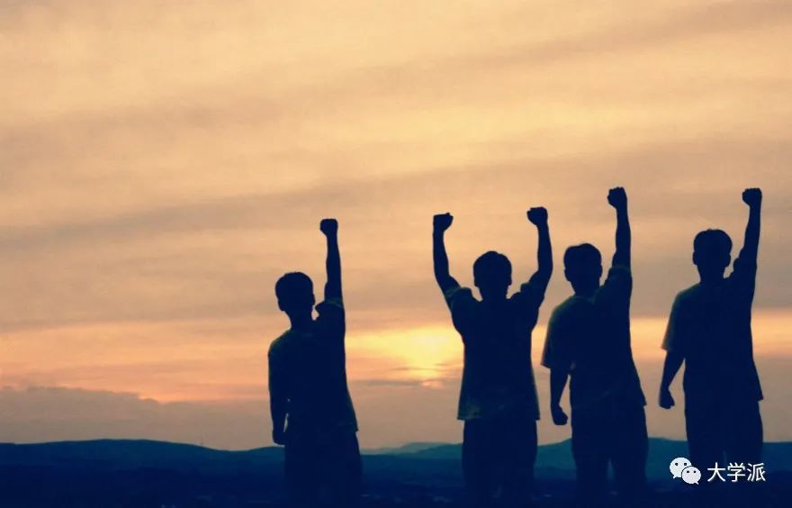 大学生创业项目财务分析怎么写_创业项目优势分析_餐饮的创业项目理由咱样写