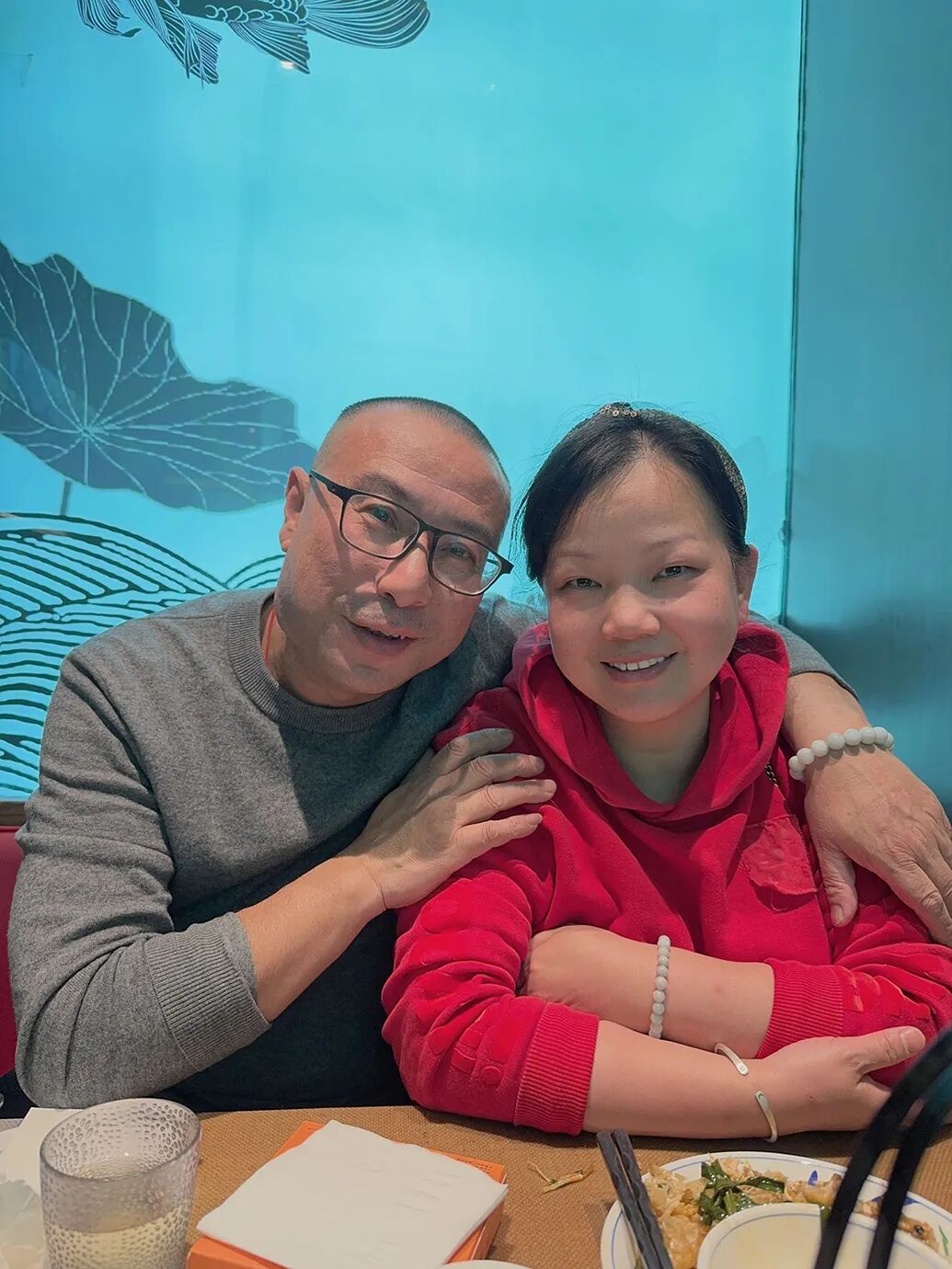 女儿30岁未婚又失业，父亲拒绝催婚还说她“很努力很优秀”