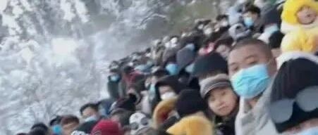 挤过人人人人人人只看了一场雪？景区致歉