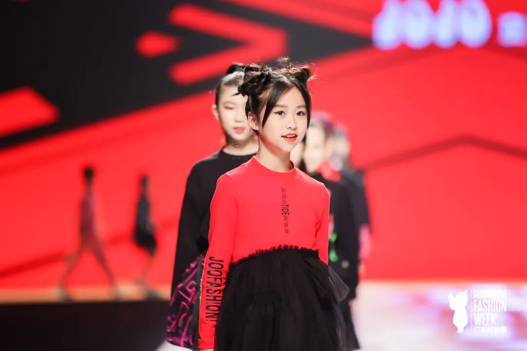 DAY9：以梦为马，展现多彩童年｜2021广东时装周-秋季 资讯 档口微信二维码及货源实拍