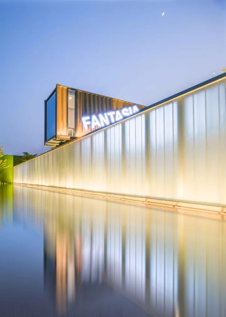 哇，集装箱做的售楼处，太漂亮了-兰州新区龙江活动房厂