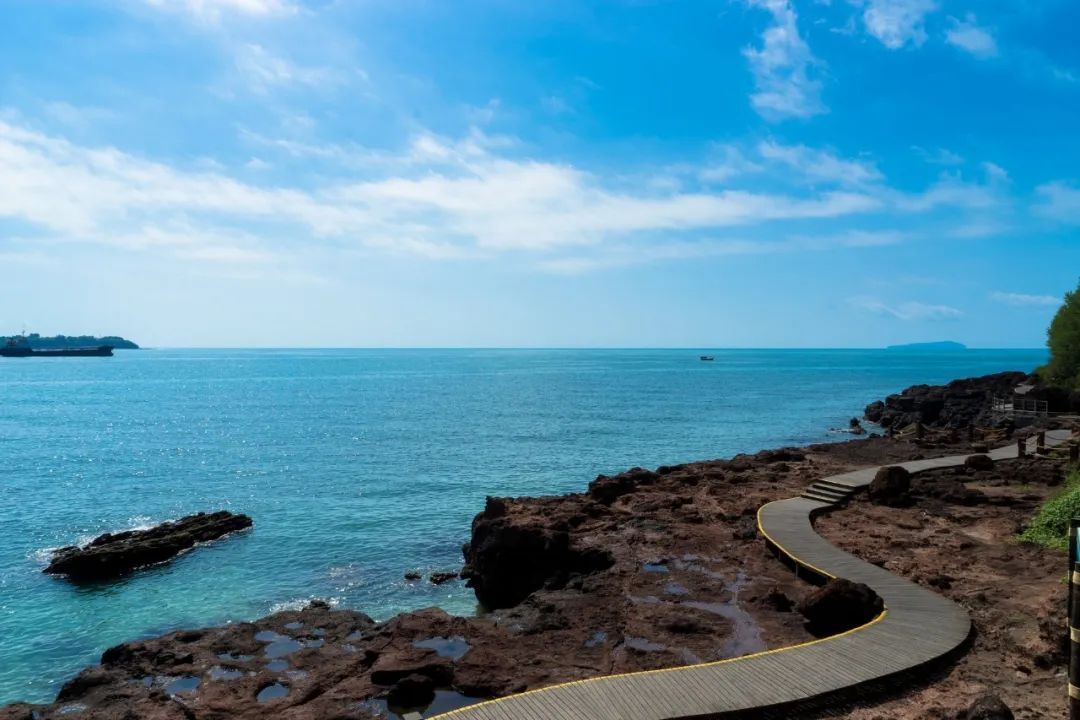 這個夏天最值得一去的濱海小城，海景秒殺海南廈門，卻只有10%的人去過 旅遊 第20張