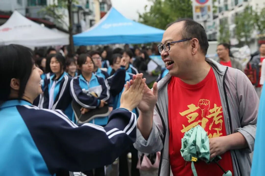e8a199272823d760891a7df05210af7a.jpg