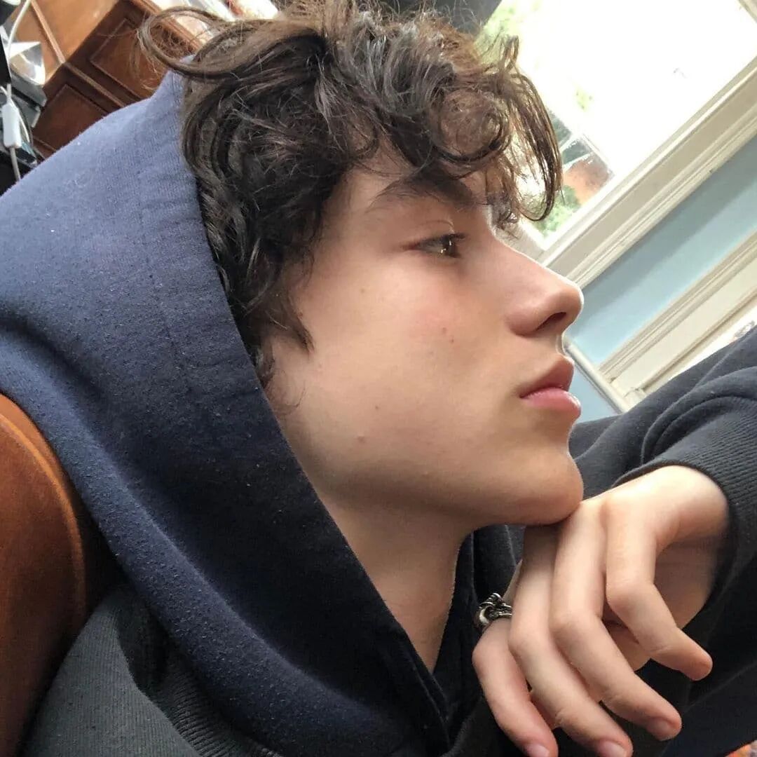 英国伦敦的网红男模特丹尼尔·米勒,17岁的美少年