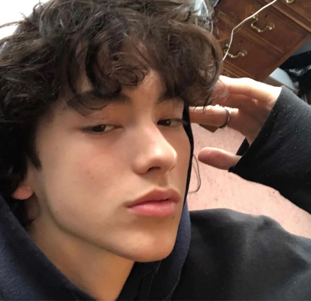 英国伦敦的网红男模特丹尼尔·米勒,17岁的美少年