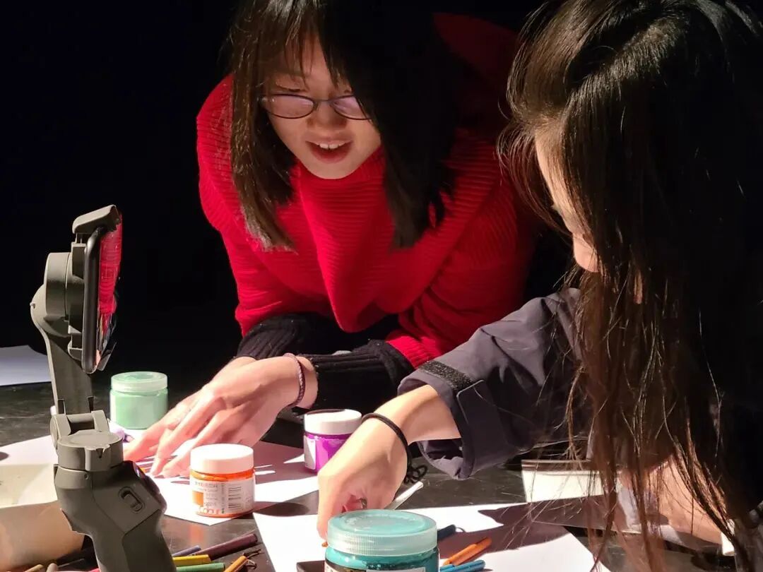 "P4 art therapy" is the beginning of an artistic healing.