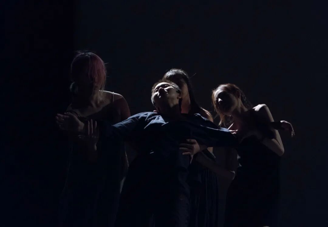 Dance theater, Cocoon Room. - When the body turns into ashes, there's nothing more than a soul.