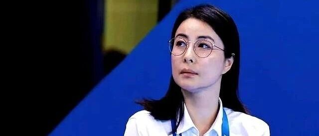 郭晶晶登上山东舰那天,香港贵妇直接看懵了 以前看不起现在攀不起