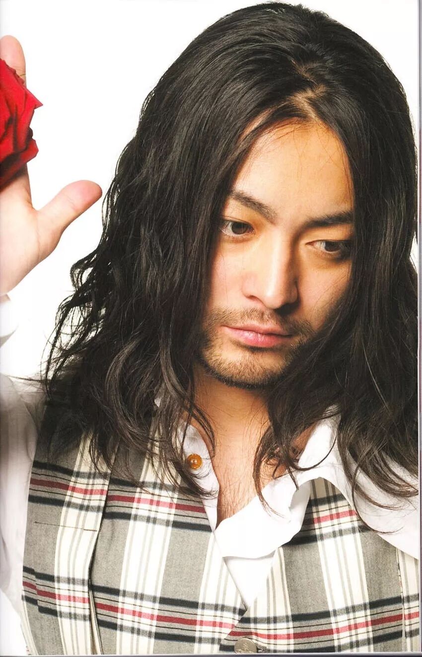 喜歡巨乳有什麼錯 從清秀小鮮肉到鬍鬚大叔 一直線上的是他的顏值 日劇與音樂部屋 微文庫