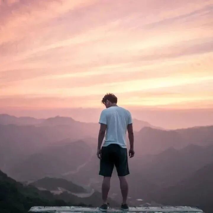不与别人争高低，莫以成败论英雄