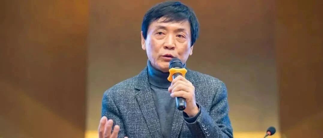 部编版语文教材主编：新学期看这套书，作文+阅读超越学霸拿高分！