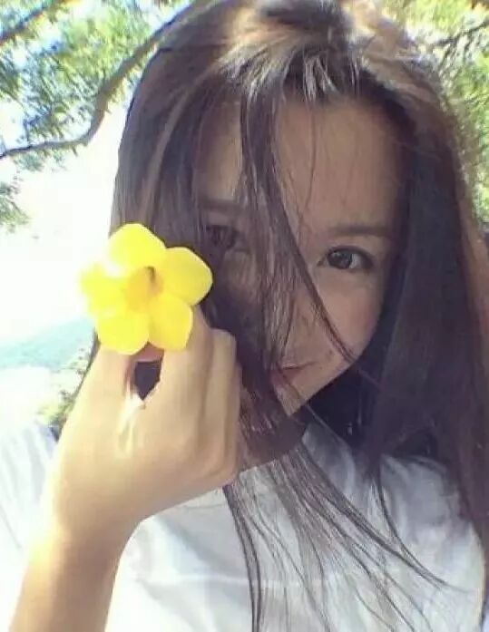 出现白发和脱发到底是什么原因！