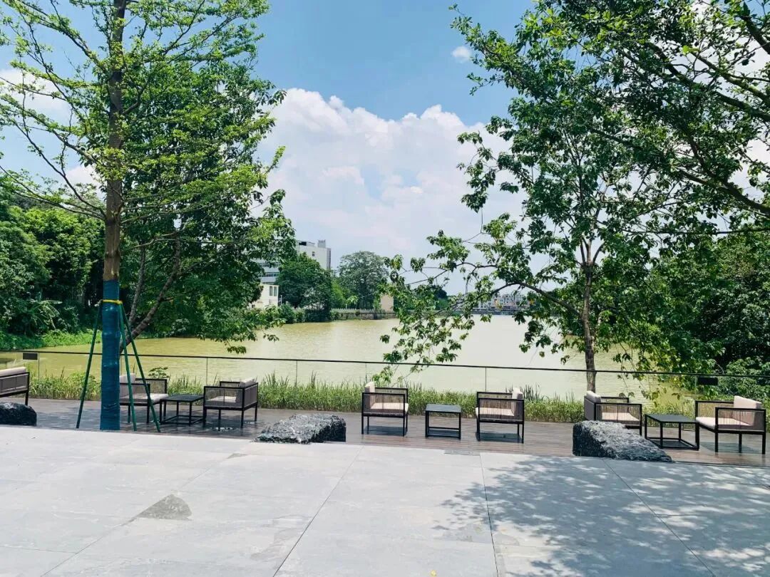 海珠保利湖光悦色，加推6套特价房！120-200湖居低密大平层