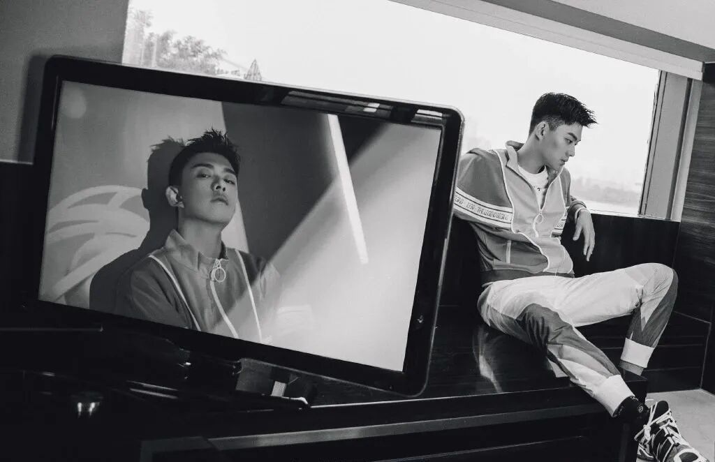 刘润南_斗罗大陆上星失败_斗罗大陆主角官方星座