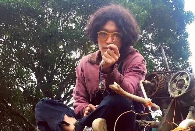 《一出好戲》黃渤用鞋底給張藝興化妝，你給打幾分？ 娛樂 第6張