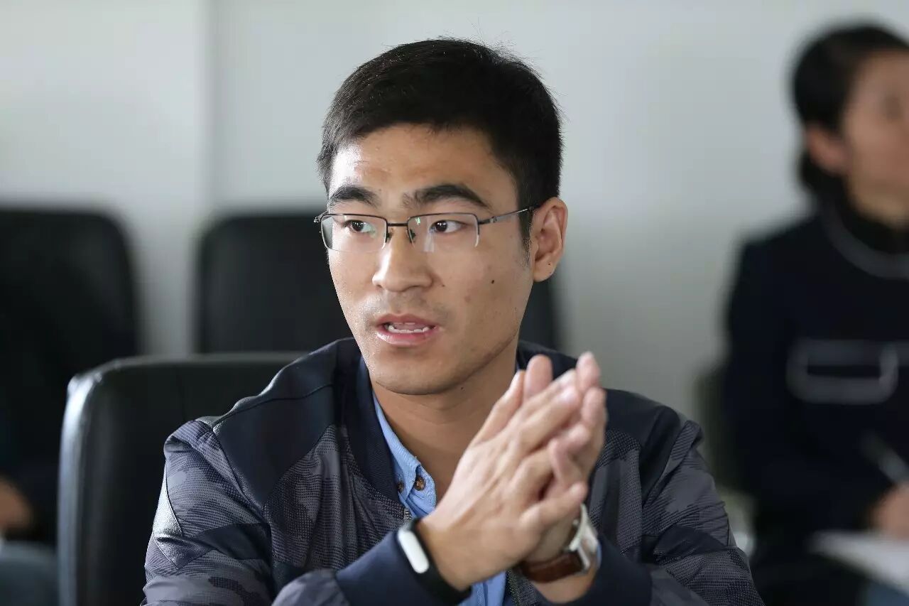 后面这位张静静博士,学问与颜值一样高这两位帅哥教授,黄兵,王昊,大家