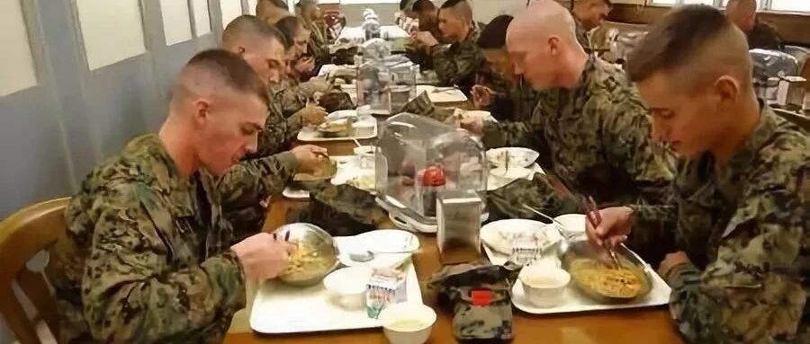 “大事不妙”，现在驻阿富汗美军跑了，再也不来蹭饭了！