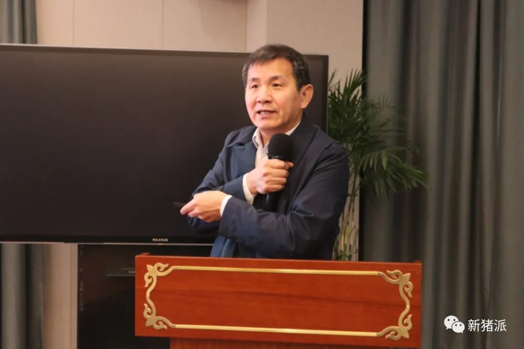 34家集团猪企齐聚、实探牧原210万头综合体：这是什么神仙活动？