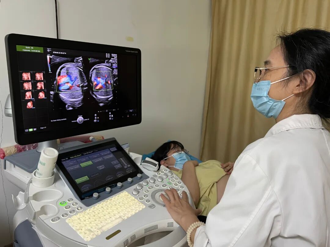 汕头彩超怎么样做四维时，您的宝宝在忙什么？一个小妙招降服TA_https://www.jmylbn.com_新闻资讯_第5张