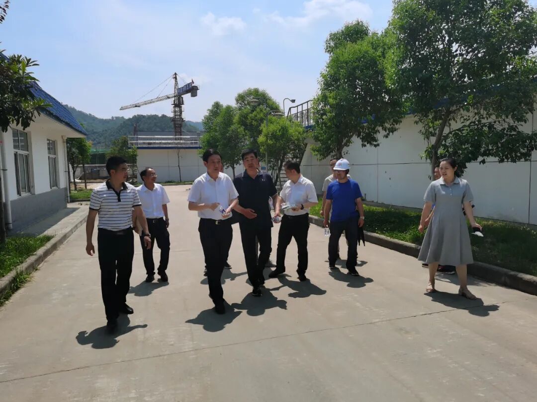 商南县委书记许水兆到商南城区污水厂调研项目建设事情