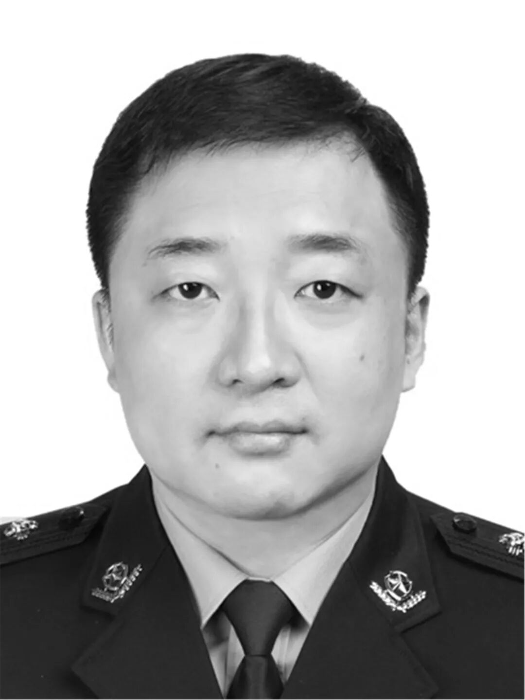 泣别我们的战友刘阳同志