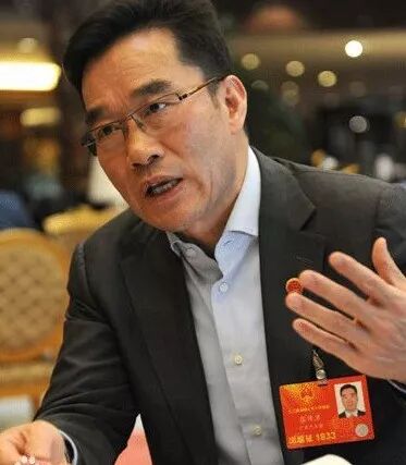 曾任重庆市委秘书 他1万元创业败退美国 如今冲刺A股