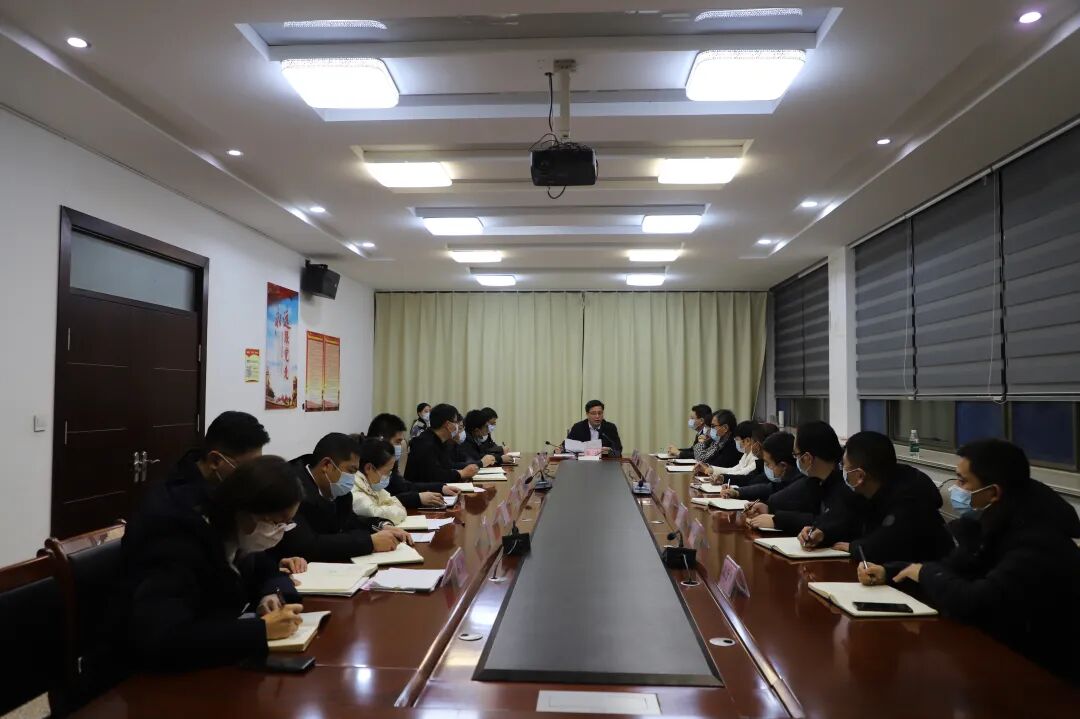 晚上开会图片夜晚开会图片晚上开会照片晚上会议晚上开会夜间会议照片