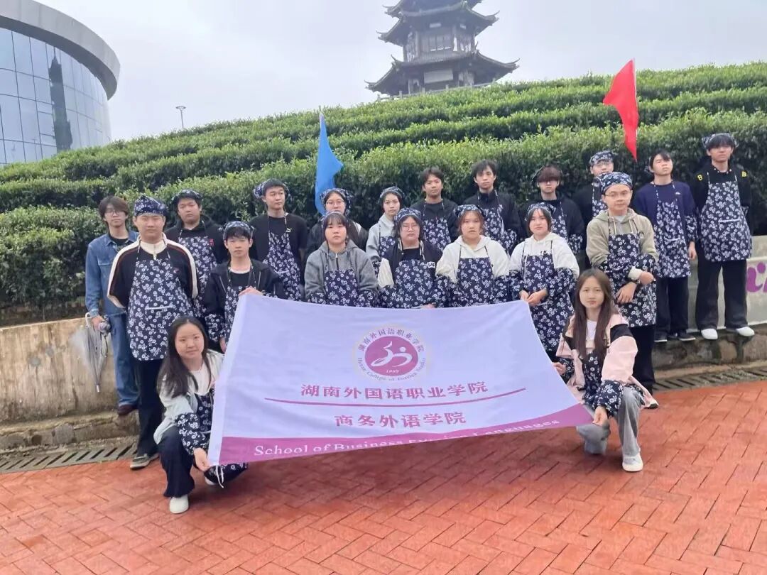 单招采茶活动2.jpg