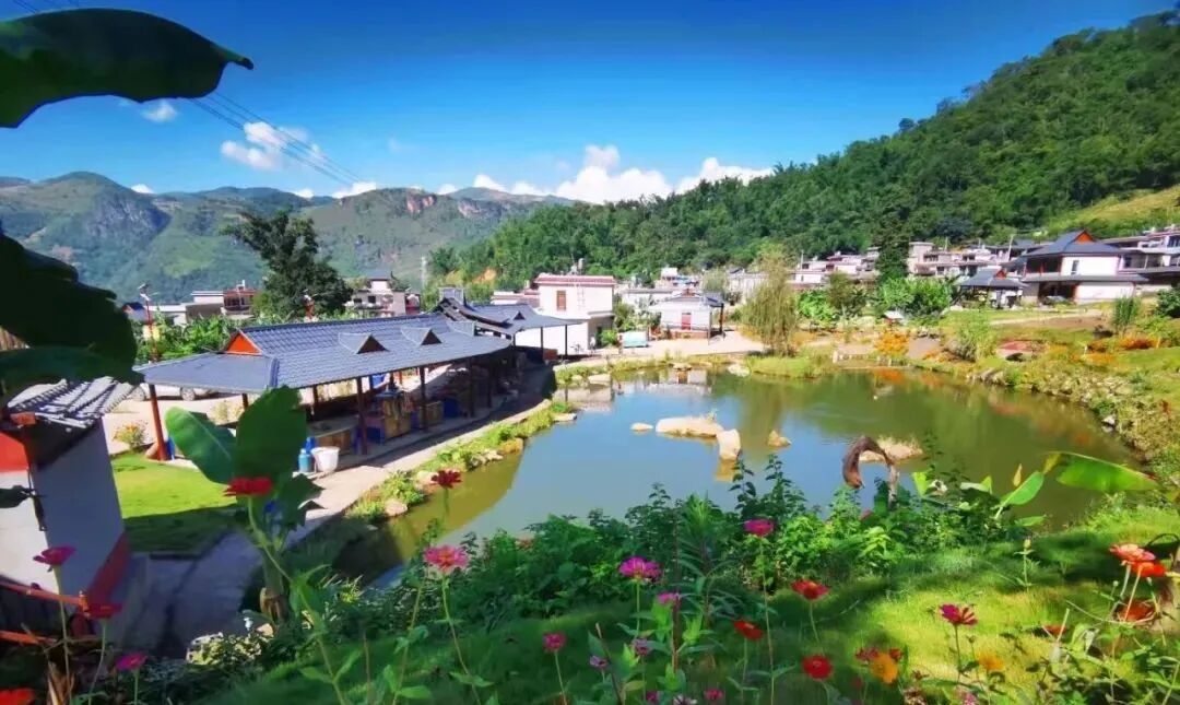 图文视频永德县户威村改善人居环境建设美丽乡村