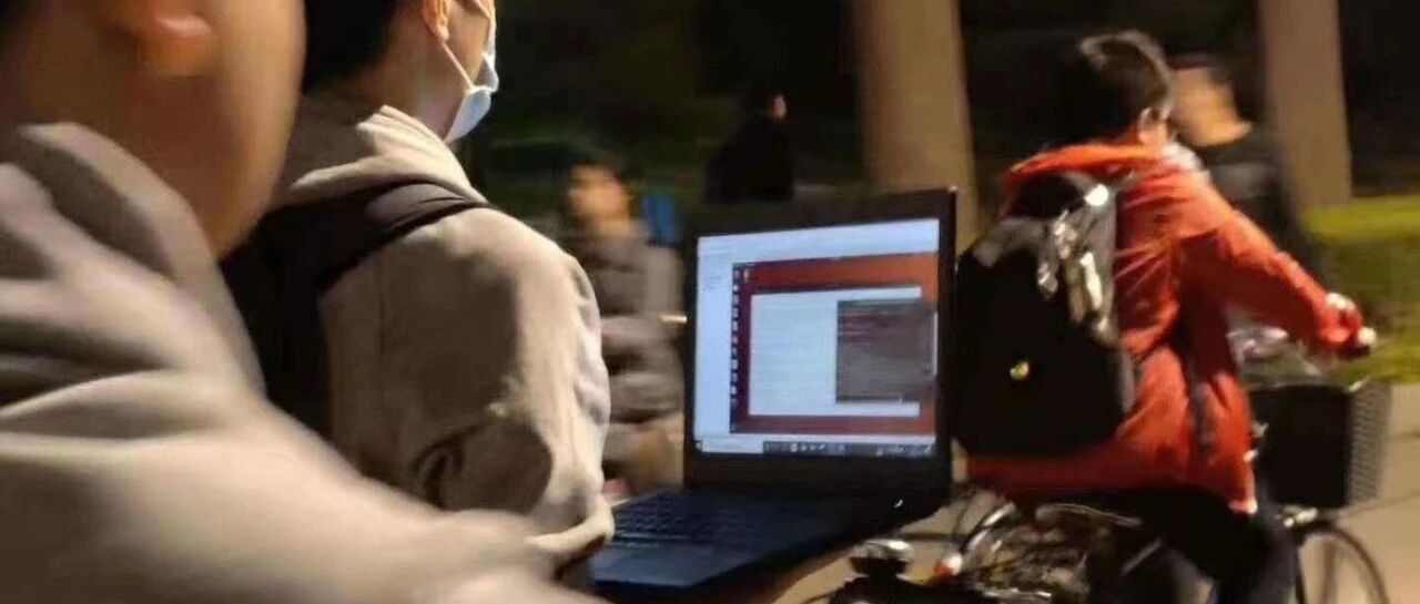 为了反内卷，这群“985名校”的学生选择成为”废物“