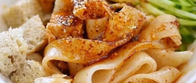 家庭自制凉皮：简单易上手，比买的还好吃，美味你也可以拥有。