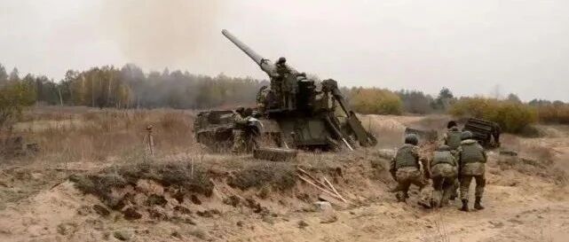 开打了！乌克兰重炮轰击民兵武装，当年指挥失误，导致乌军被歼灭