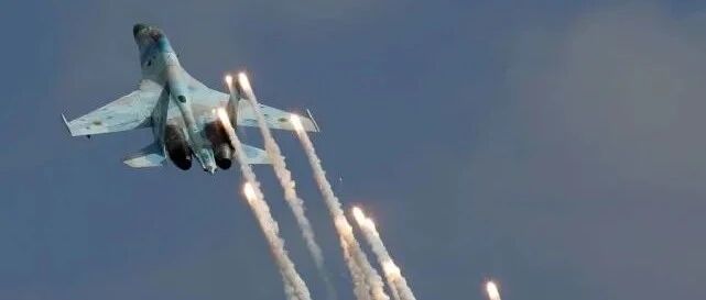 乌克兰空军太难了！战斗机飞行员接受采访，每次起飞面对5倍敌人