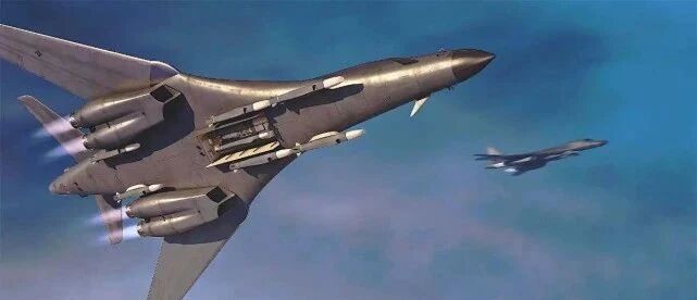 B1轰炸机不讲武德！一架带30枚隐身导弹，4架可灭航母战斗群