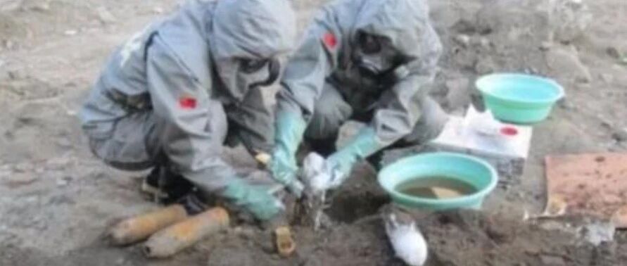 那个揭露日本政府的男人，深夜接到了恐吓电话