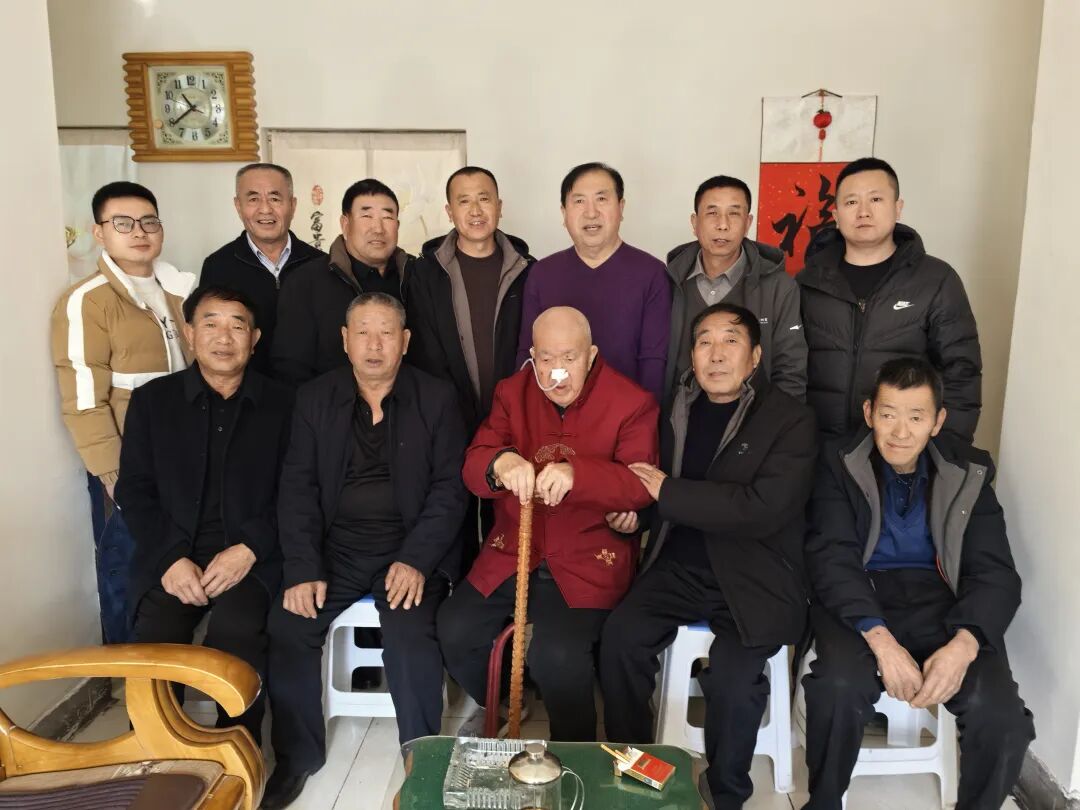 大年初一老爸哭了