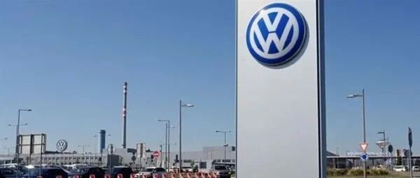 突发，南北大众被曝停产！全球芯片短缺，车企集体疯狂抢购