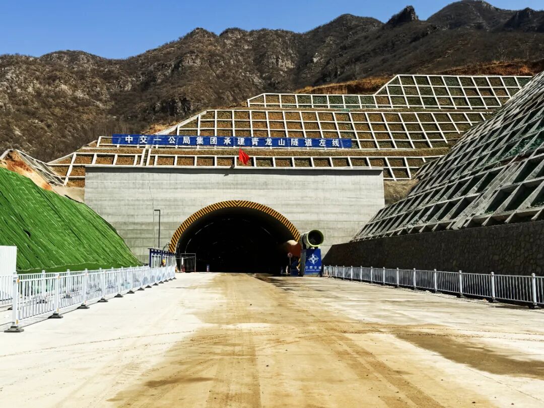 长寿山互通已完成40土石方郑洛高速巩义境项目建设火力全开