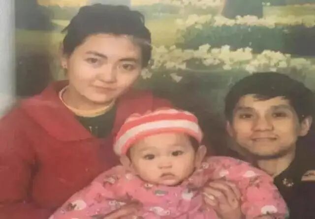 亲子鉴定医院停电，女子养大别人儿子，23年后陌生人：我才是亲子