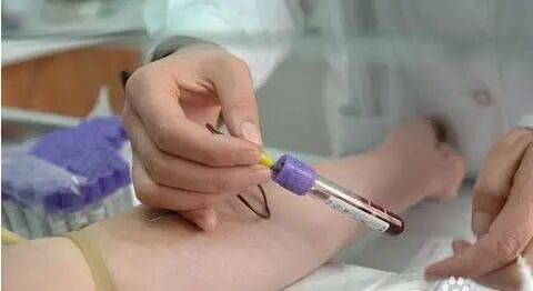 静脉抽血胎儿亲子鉴定准确率多少？看着里！