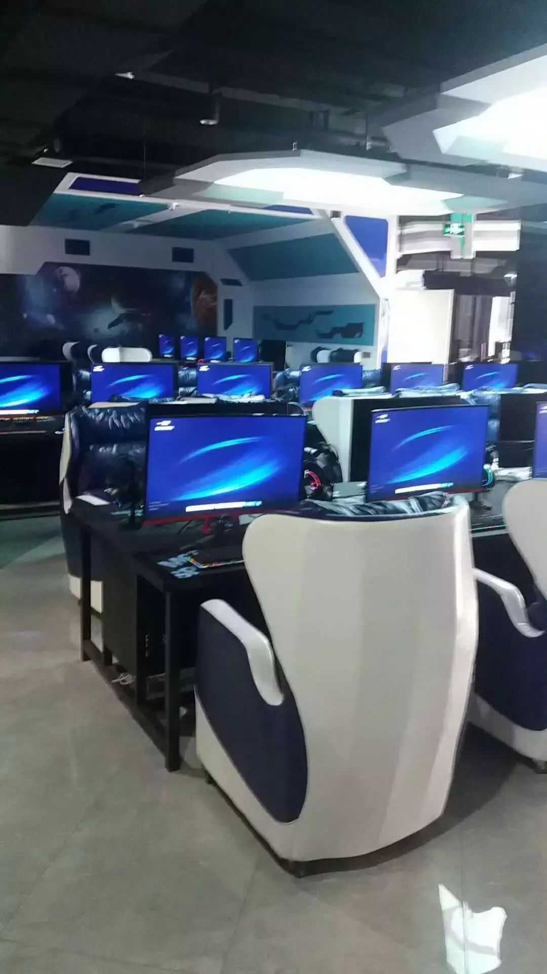 魔蜥電競館——全場206台電腦配備銘瑄RTX2070遊戲顯卡！ 遊戲 第6張