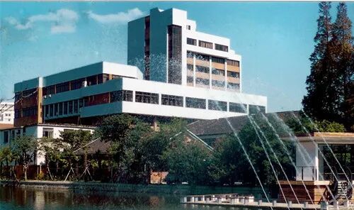 从上海海事大学到华东师范大学：每一个决定，都事关成败(图3)