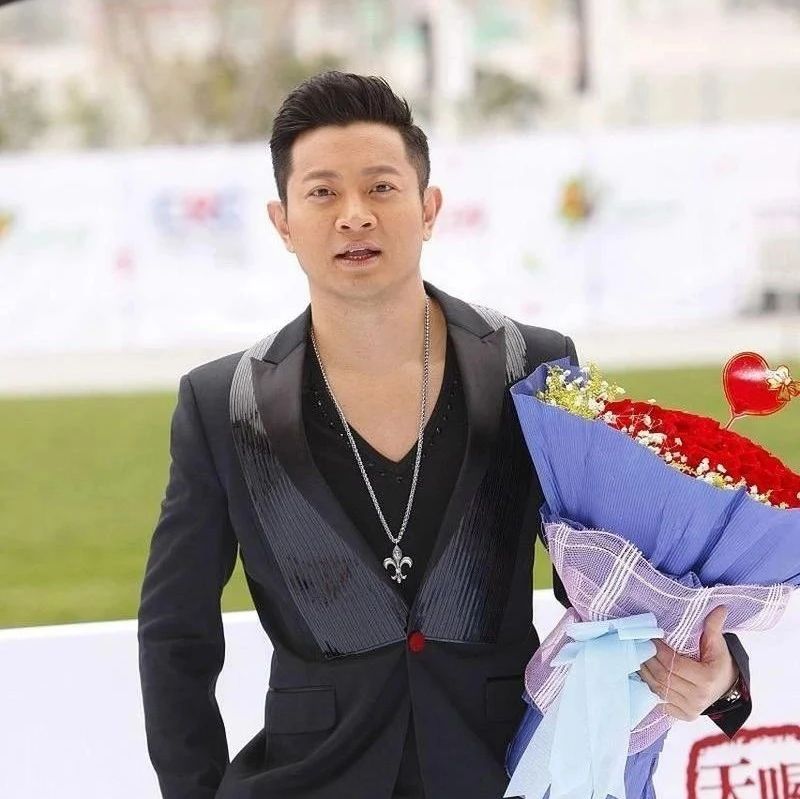 罗中旭现状:曾因车祸险毁容,初恋瞿颖,56岁仍未婚